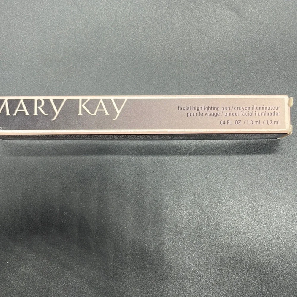 New Mary Kay Facial Highlighting Pen / SHADE 2/ TEINTE 2 / 019029 TS14C